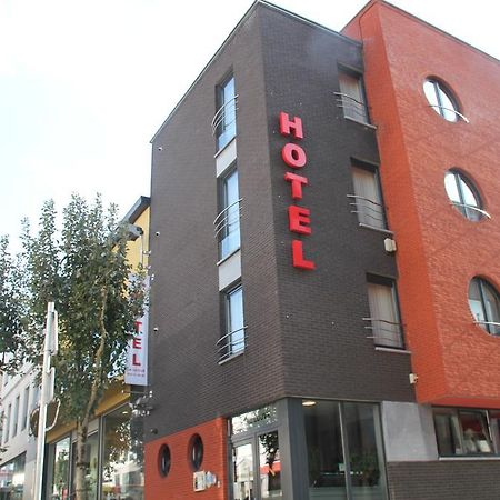 Hotel La Louve La Louviere Exterior photo