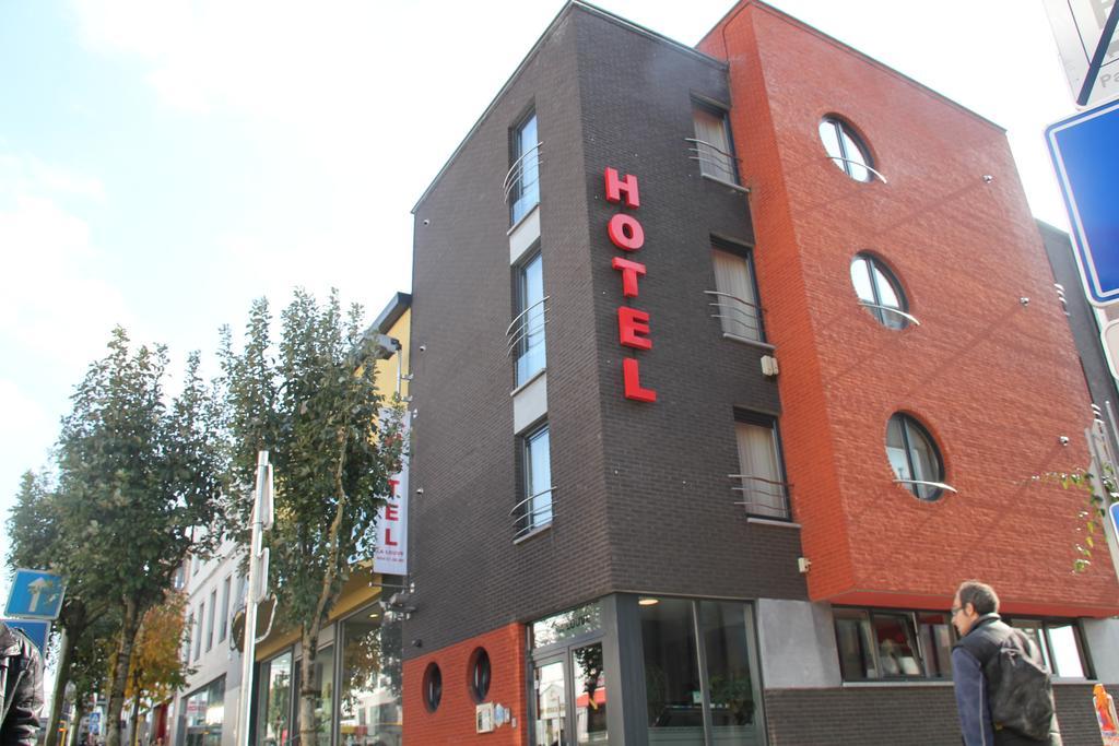 Hotel La Louve La Louviere Exterior photo